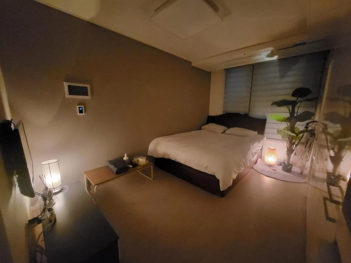 Daire # Hotel Style # Cozy # Gangnam Plastic # Super Station Area # High-Rise City View # Airport Bus # Comfort In The City # Gangnam-Daero # Chromecast Seul